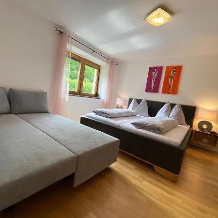 Dolomiten Apartment Nussdorf
